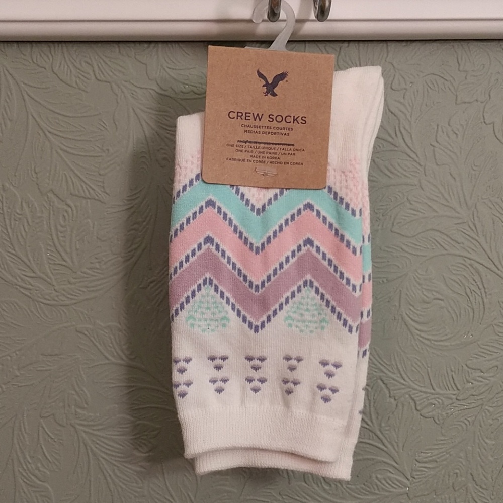 American Eagle crew socks